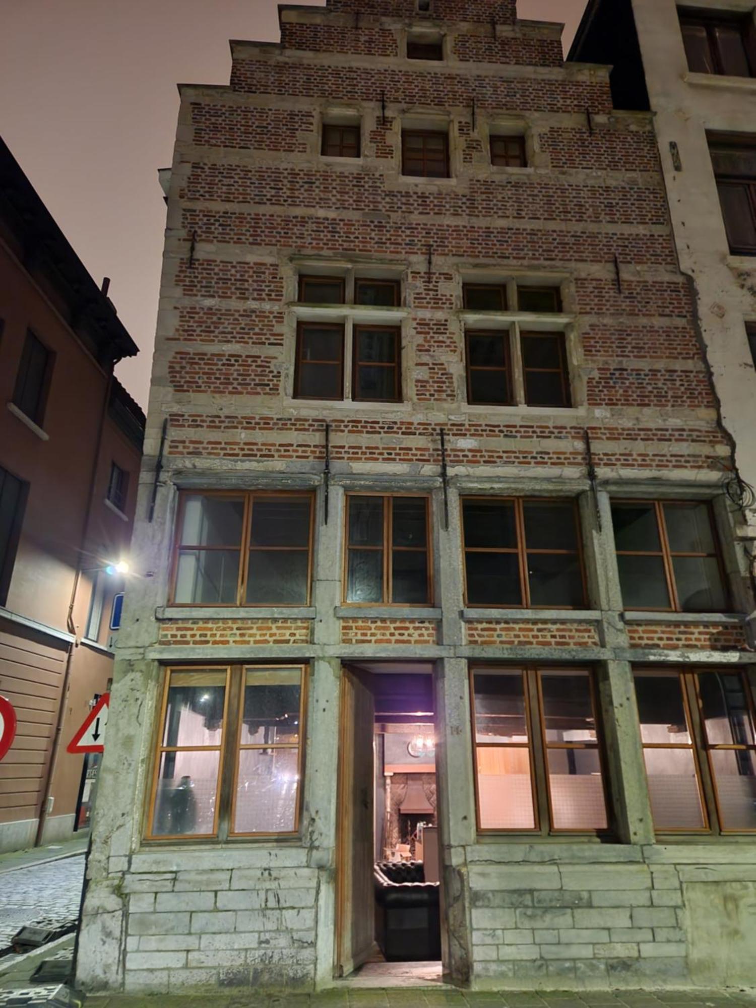 Viktoria Hostel Antwerpen Exterior foto